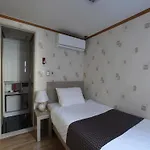 Goodstay Hotel Daewoo Inn